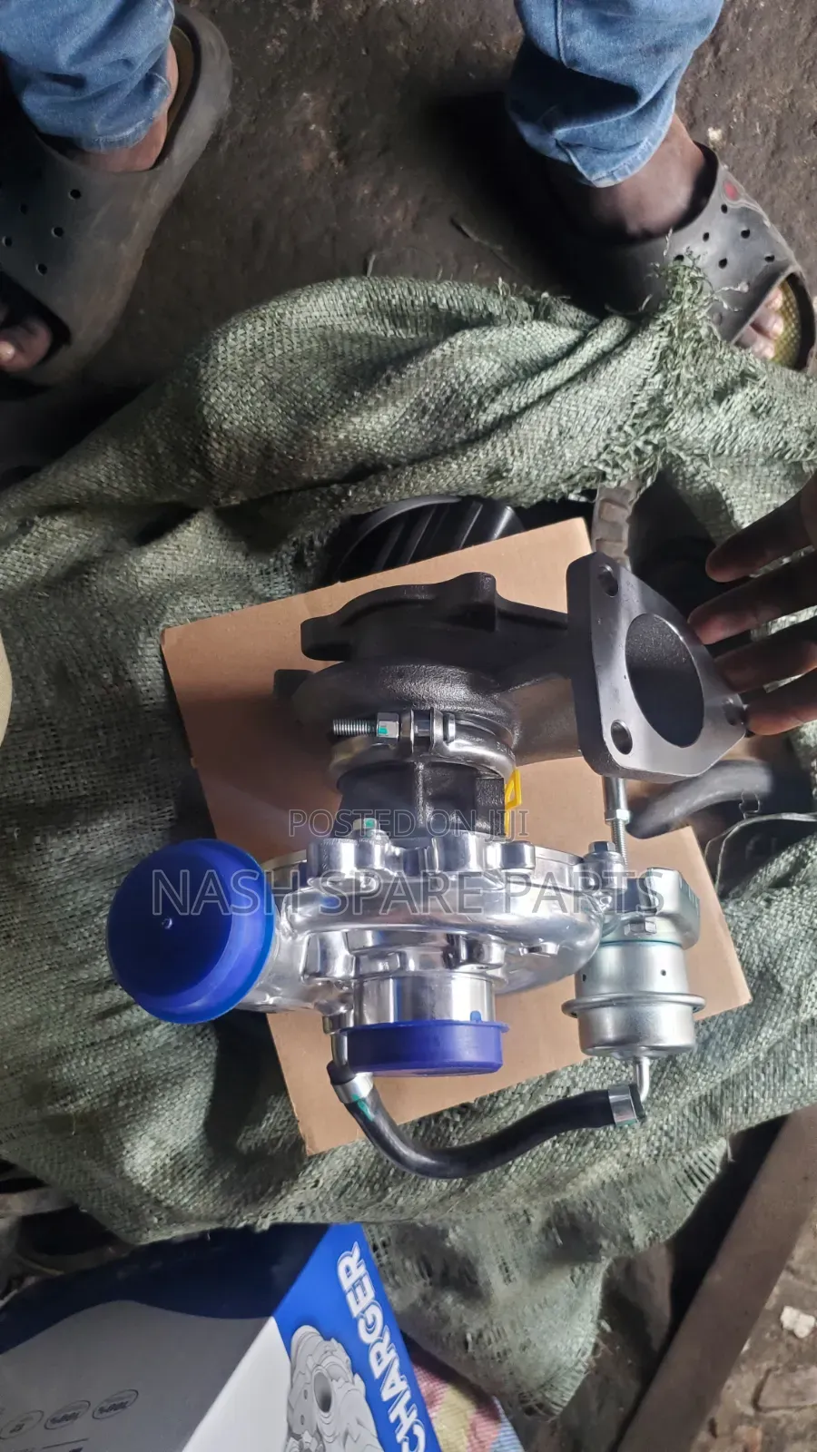 Turbocharger for Toyota HIACE Land Cruiser , Hilux With 2KD Engine 1
