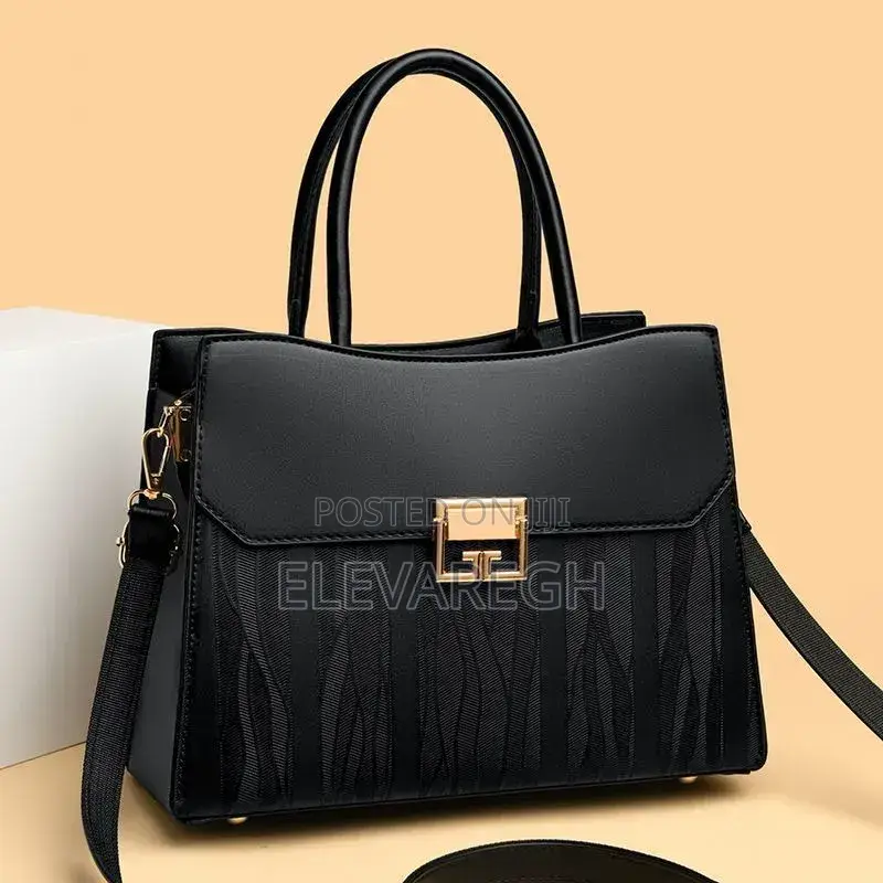 Ladies Handbag in Black