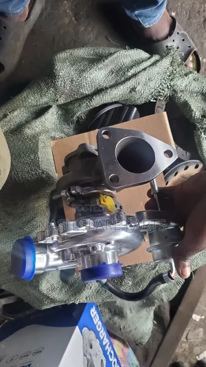 Turbocharger for Toyota HIACE Land Cruiser , Hilux With 2KD Engine 1