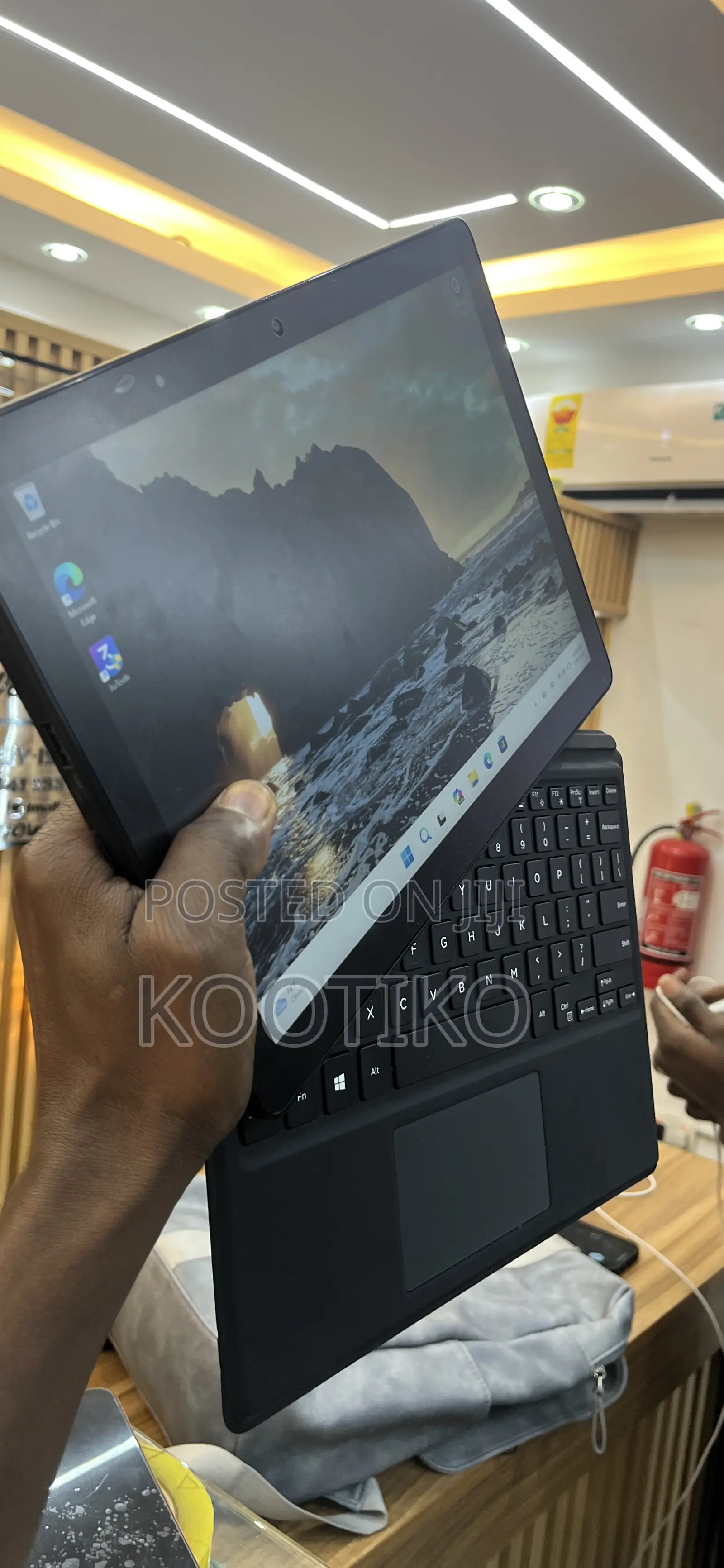 Laptop Dell Latitude 5290 2-in-1 16GB Intel Core i7 SSD 256GB