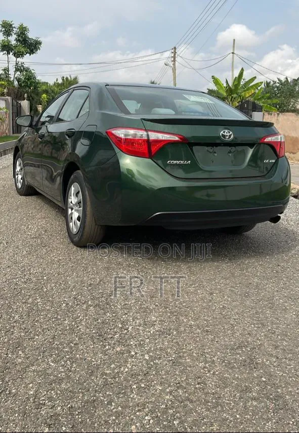 Toyota Corolla 2015 Green