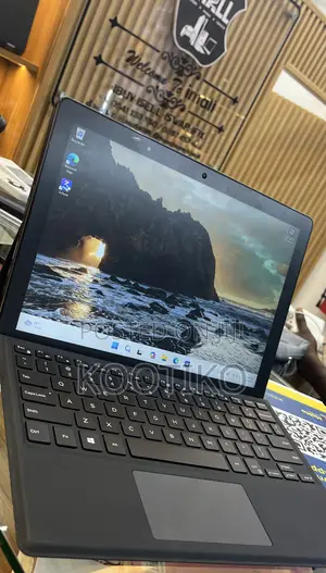 Laptop Dell Latitude 5290 2-in-1 16GB Intel Core i7 SSD 256GB