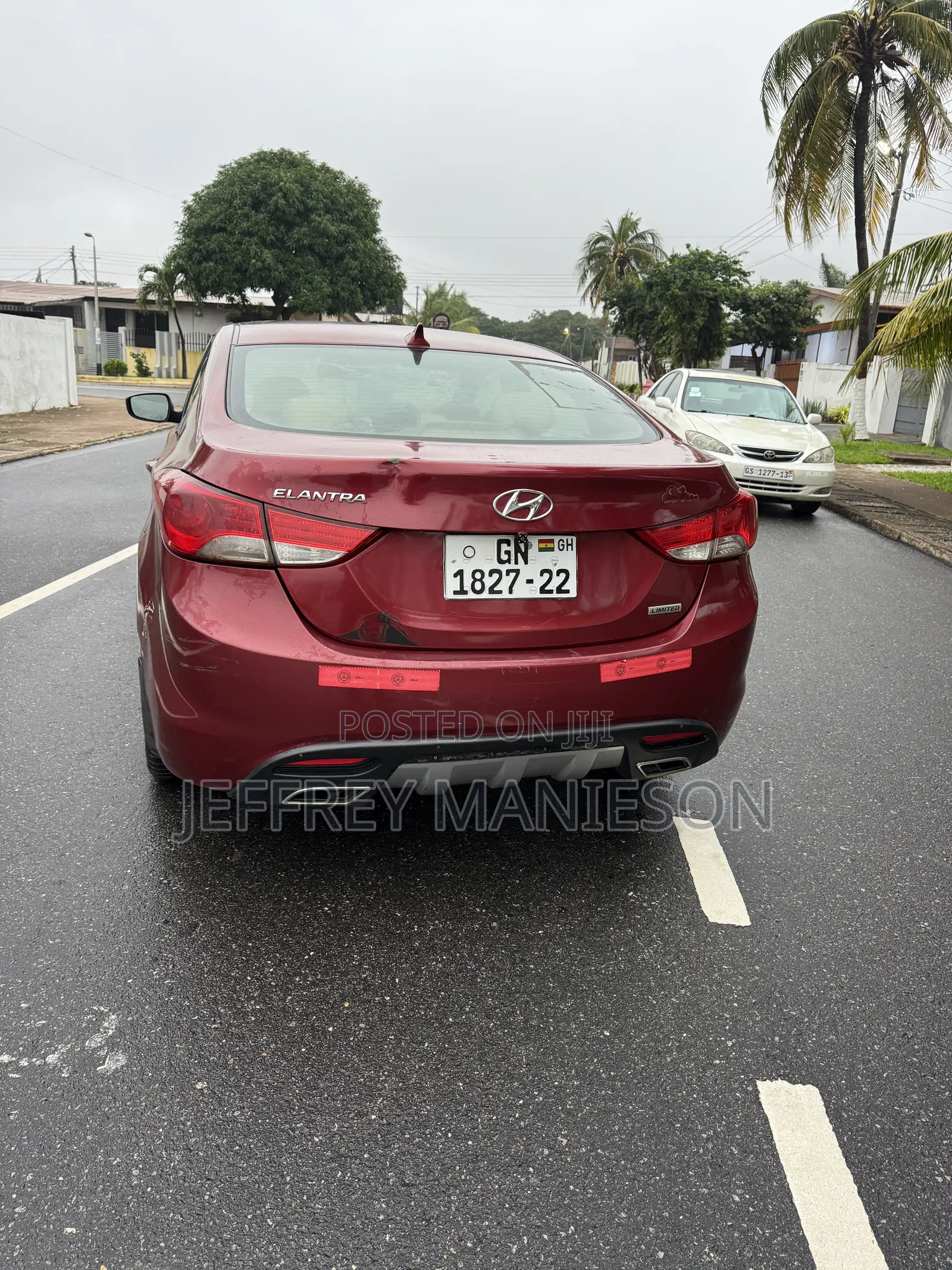 Hyundai Elantra Limited Sedan FWD (1.8L 4cyl 6A) 2013 Red