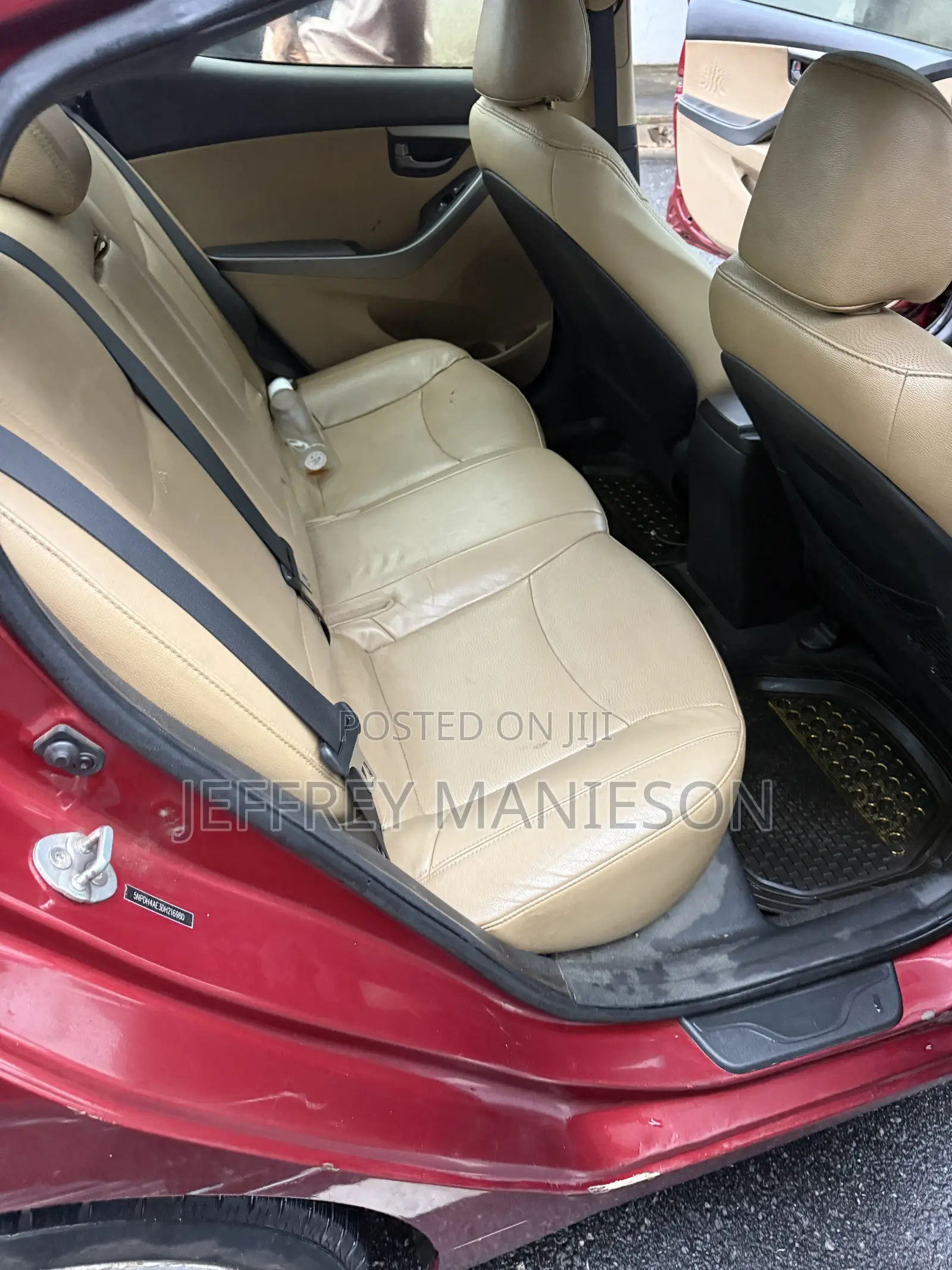 Hyundai Elantra Limited Sedan FWD (1.8L 4cyl 6A) 2013 Red