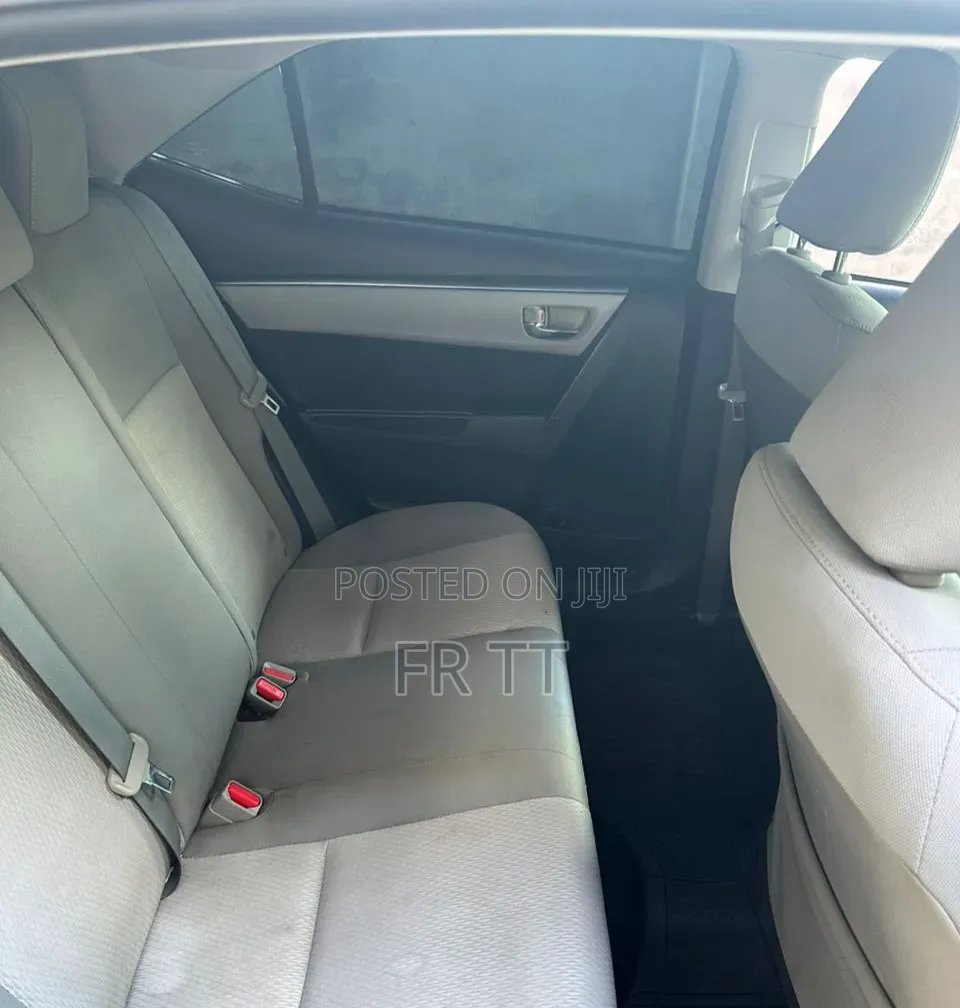 Toyota Corolla 2015 Green