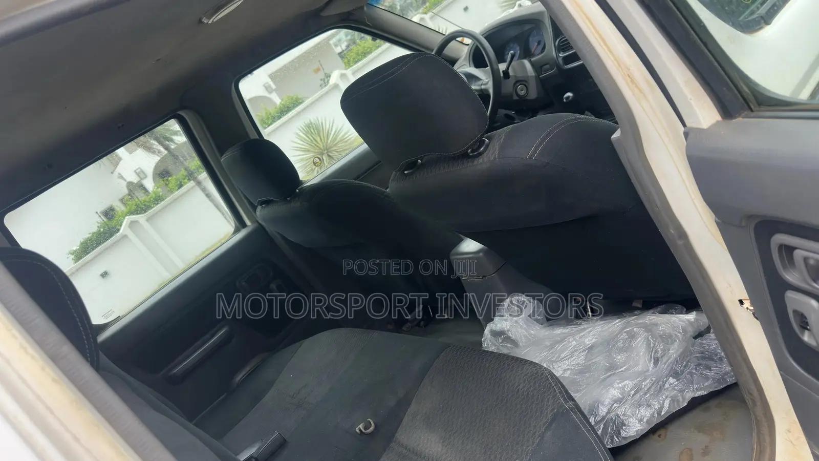 Nissan Hardbody 2018 White