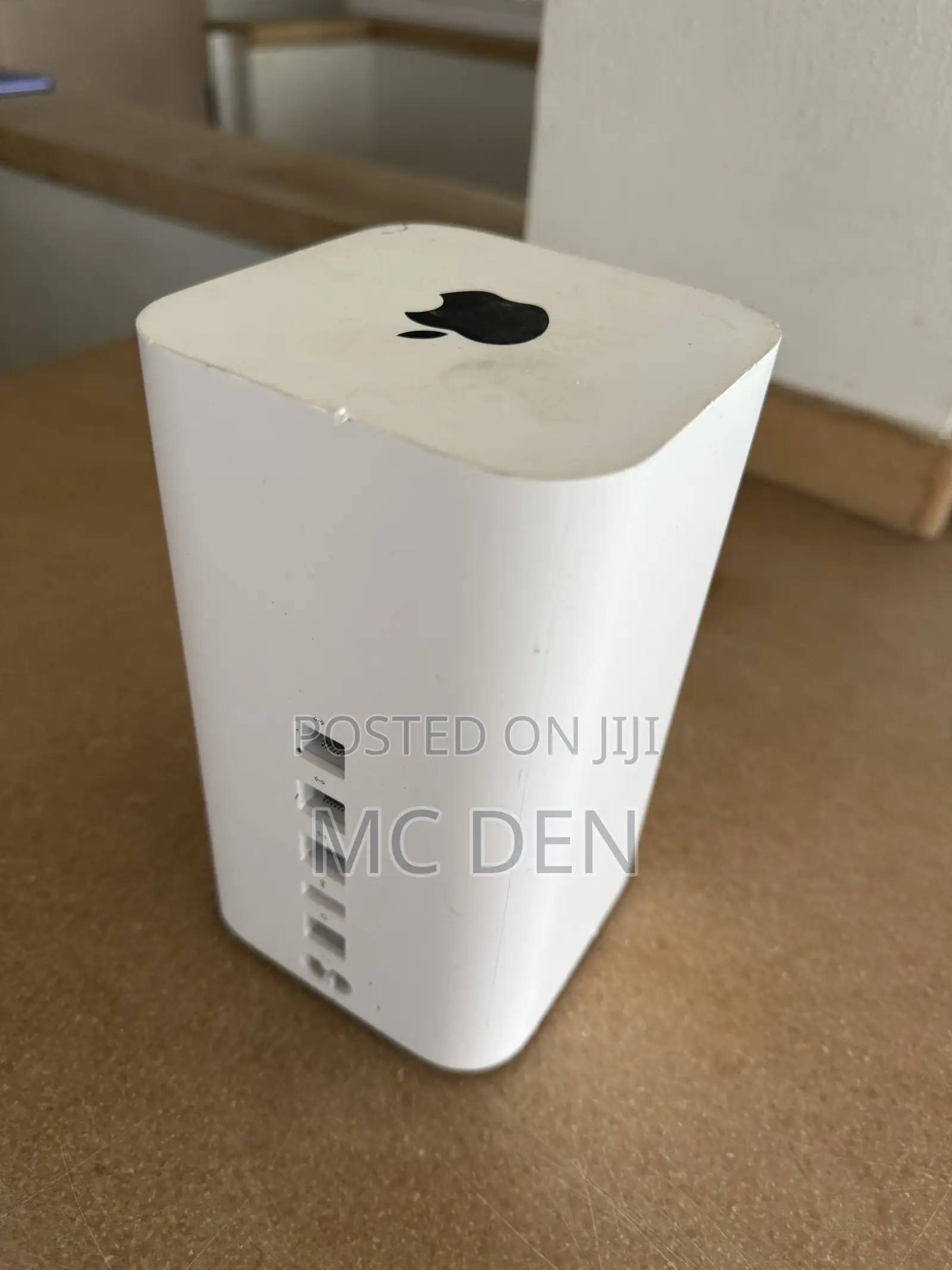 Apple AirPort Extreme Base Station
