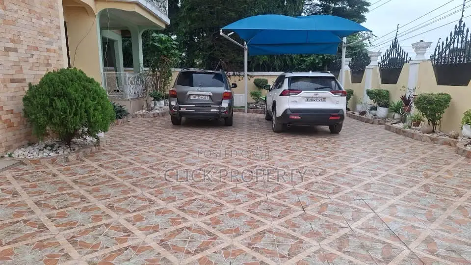 5bdrm House in East Legon American for rent