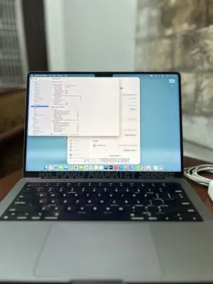 Laptop Apple MacBook Pro 2021 M1 16GB Apple M1 Pro SSD 512GB
