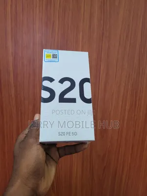 New Samsung Galaxy S20 FE 5G 128 GB Black