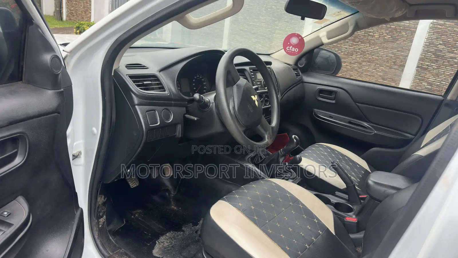 Mitsubishi L200 2022 White