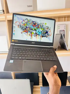 Laptop Acer Swift 14 8GB Intel Core i5 SSD 256GB