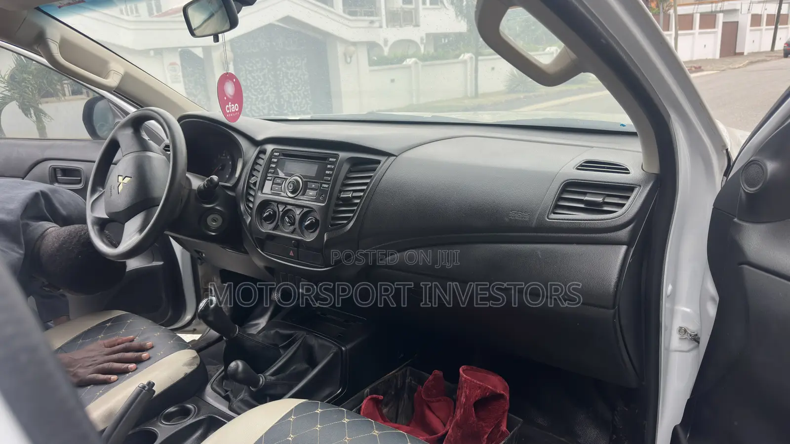 Mitsubishi L200 2022 White
