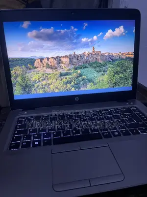 Laptop HP EliteBook 840 G3 4GB Intel Core i5 SSD 1T