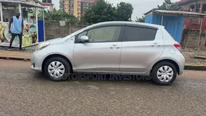 Toyota Vitz 1.5 FWD 5dr 2014 Silver