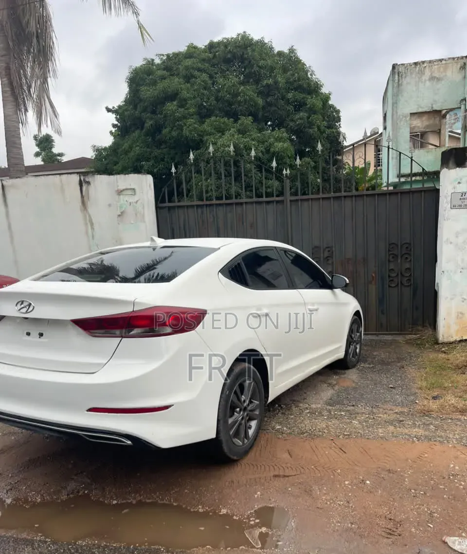 Hyundai Elantra 2017 White