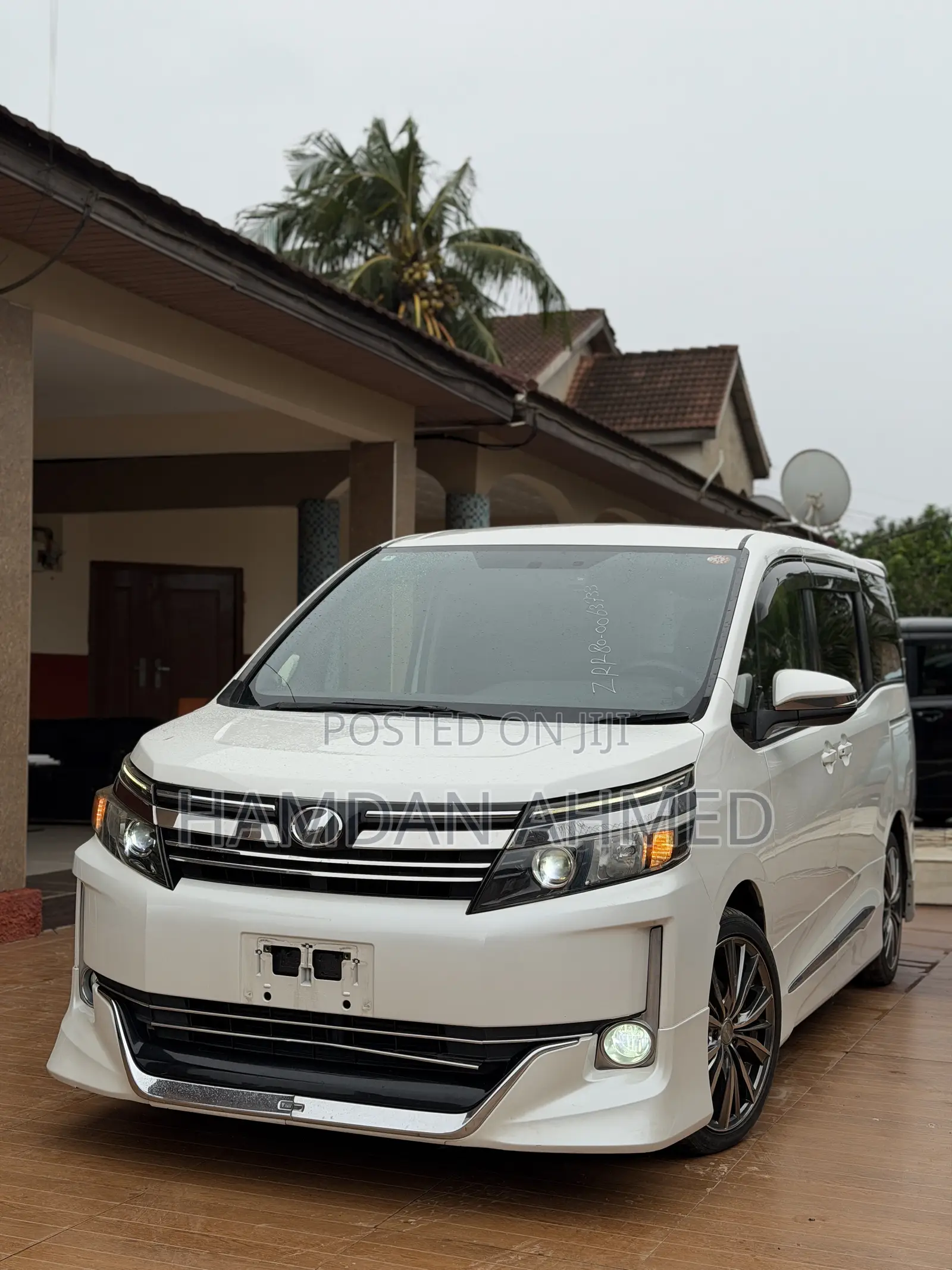Toyota Voxy SV Premium 2014 White
