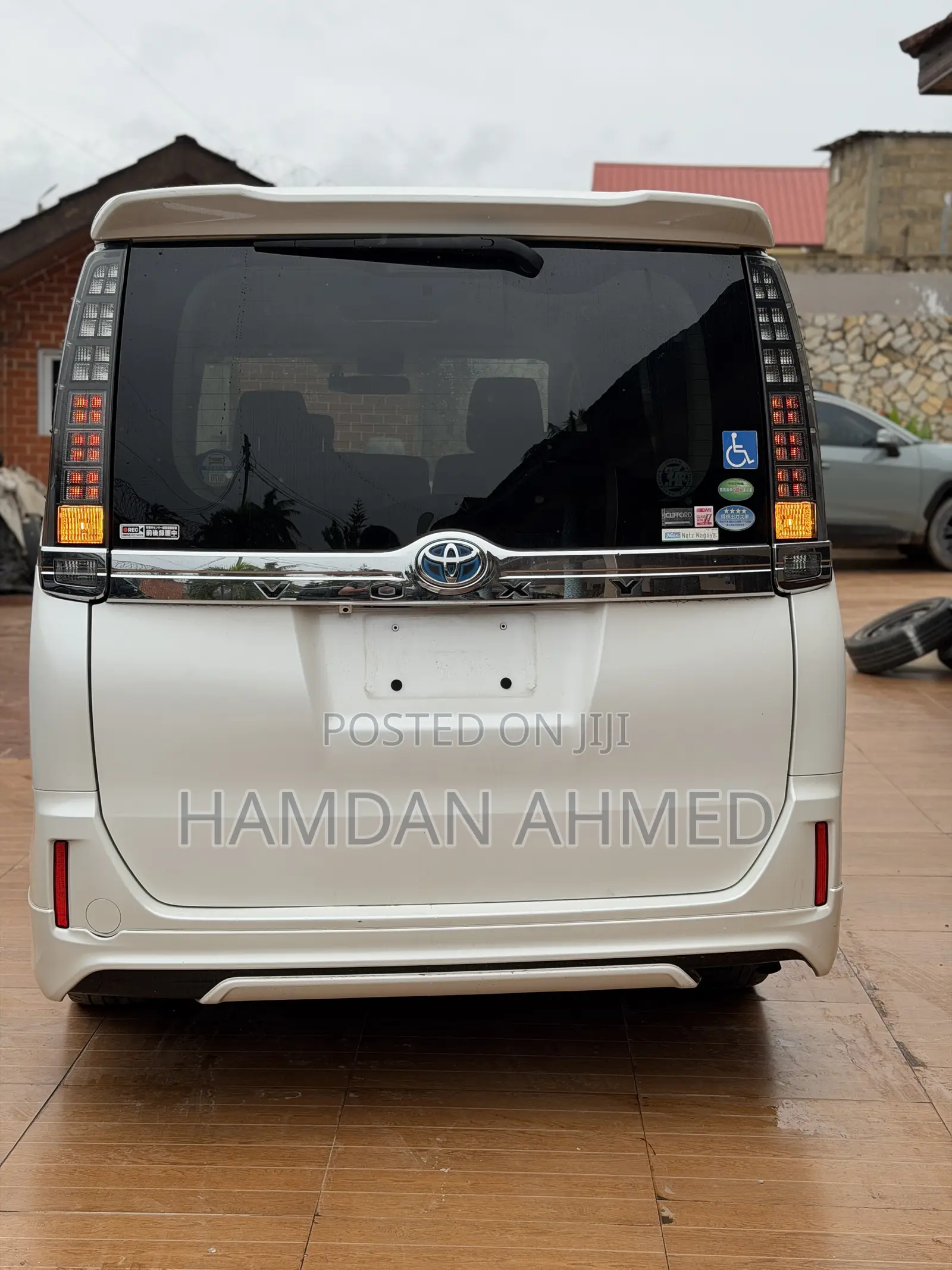 Toyota Voxy SV Premium 2014 White