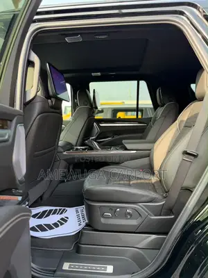 New Cadillac Escalade ESV Platinum Luxury 4WD 2026 Black