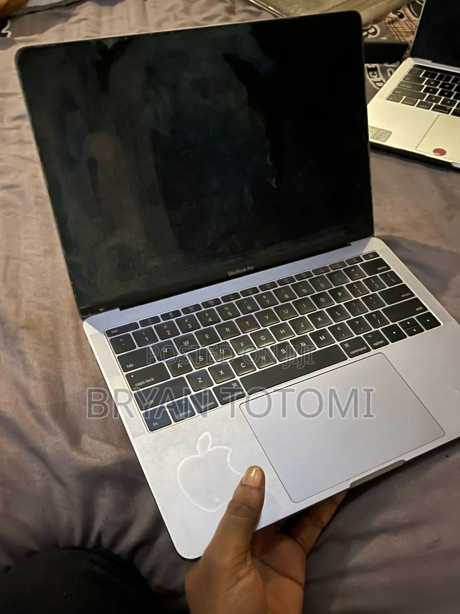 Laptop Apple MacBook Pro 2017 8GB Intel Core i7 SSD 128GB