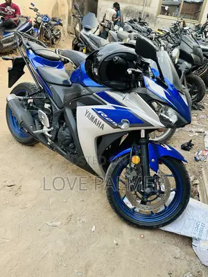 Yamaha YZF-R 2017 Blue