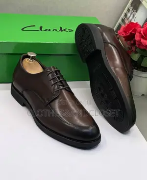 Clarks Leather Executive Shoes in a Dark Brown Coffee Color.