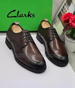 Clarks Leather Executive Shoes in a Dark Brown Coffee Color.