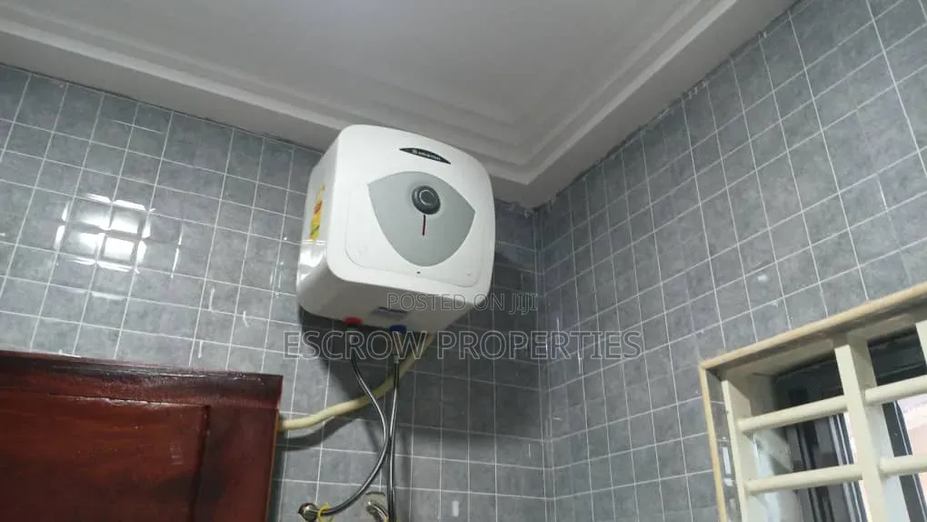 2bdrm Apartment in Escrow Prime, Pentecost for rent