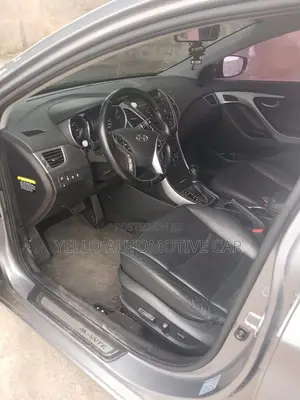 Rent Hyundai Avante (Diesel)