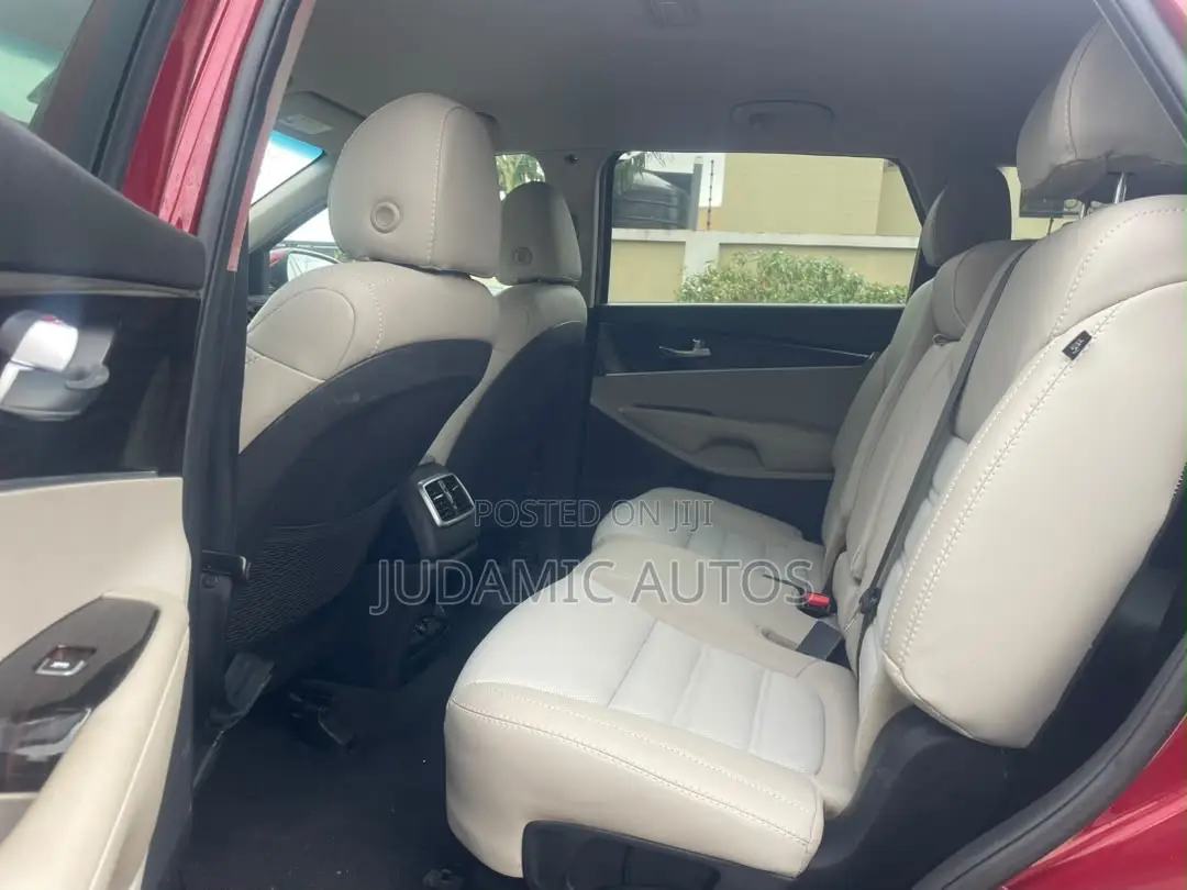 Kia Sorento 2.4L LX AWD 2020 Red