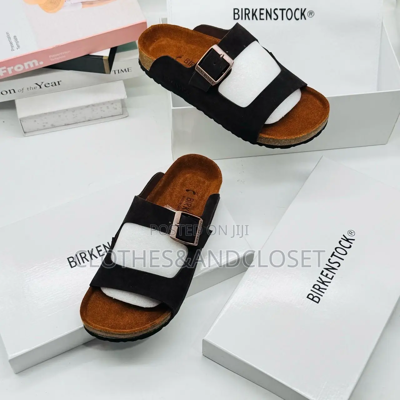 Birkenstock Arizona Slides a Black Suede Upper .
