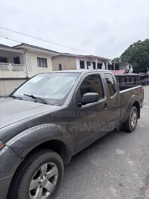 Nissan Frontier 2012 Gray