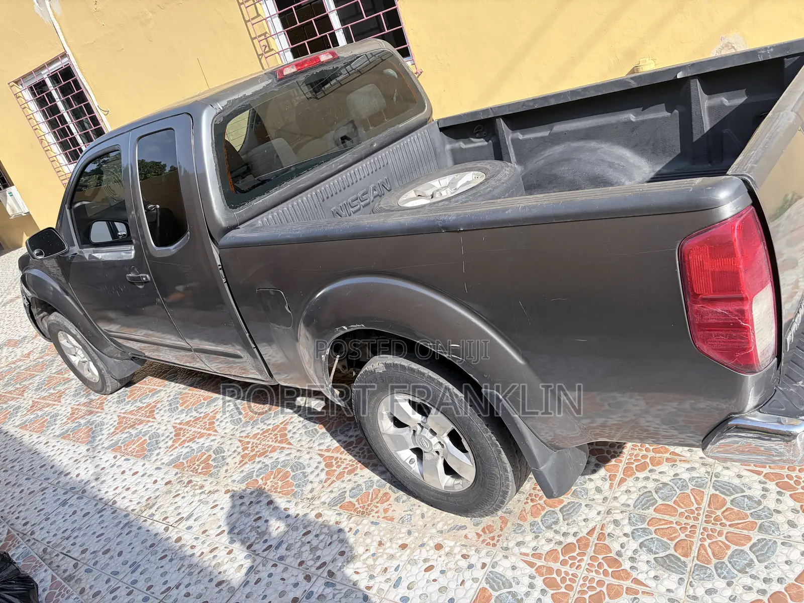 Nissan Frontier 2012 Gray