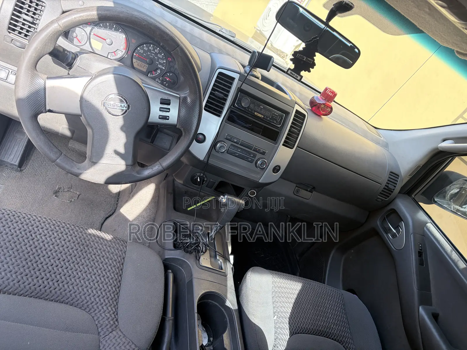 Nissan Frontier 2012 Gray