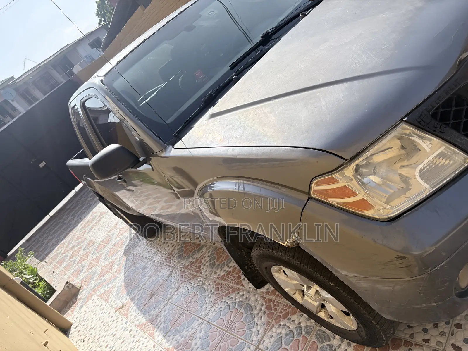 Nissan Frontier 2012 Gray