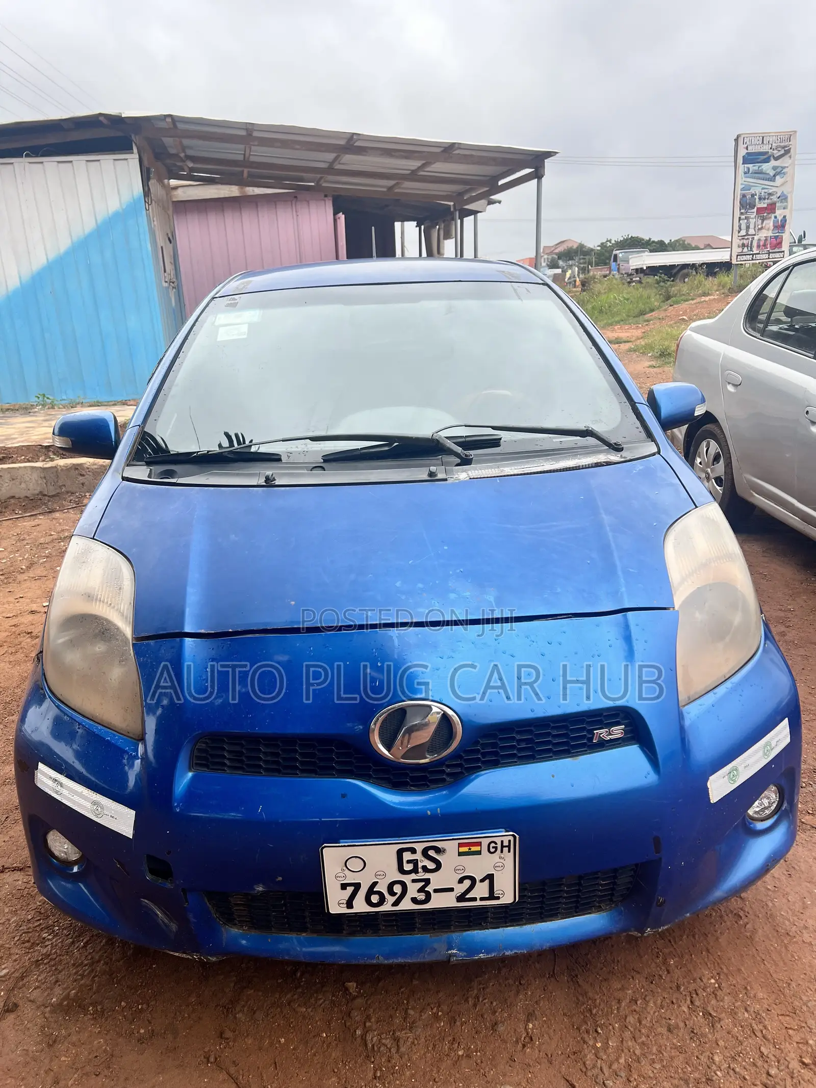 Toyota Vitz 2010 Blue
