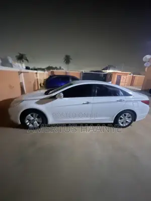 Hyundai Sonata GLS Sedan FWD (2.4L 4cyl 6A) 2013 Off white