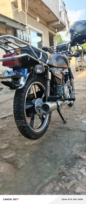 Royal Enfield Classic 350 2023 Black