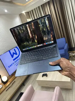 Laptop Apple MacBook Air 2022 M2 8GB Apple M2 SSD 256GB