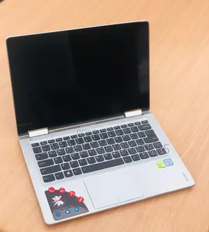 Laptop Lenovo Yoga 710 8GB Intel Core i5 SSD 256GB