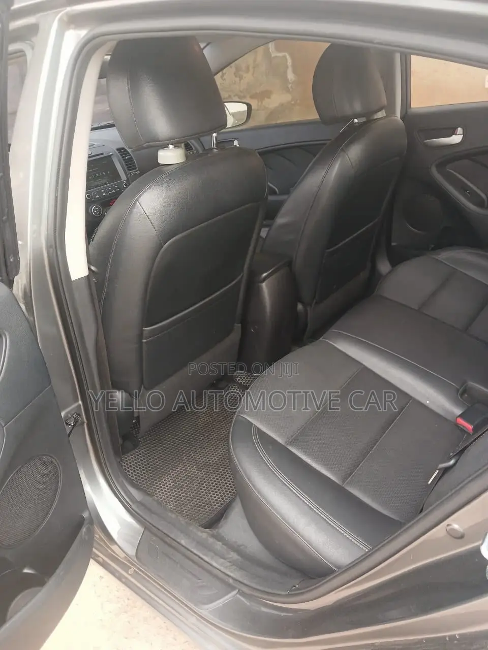 Rent Kia Forte (Diesel)