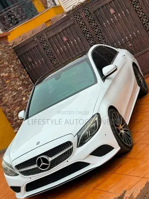 Mercedes-Benz C300 2016 White