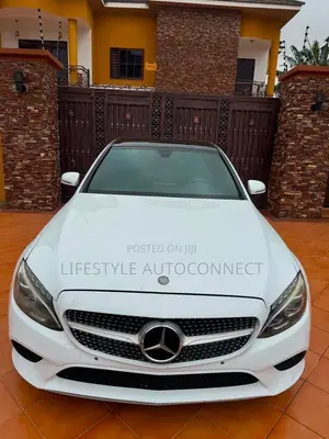 Mercedes-Benz C300 2016 White