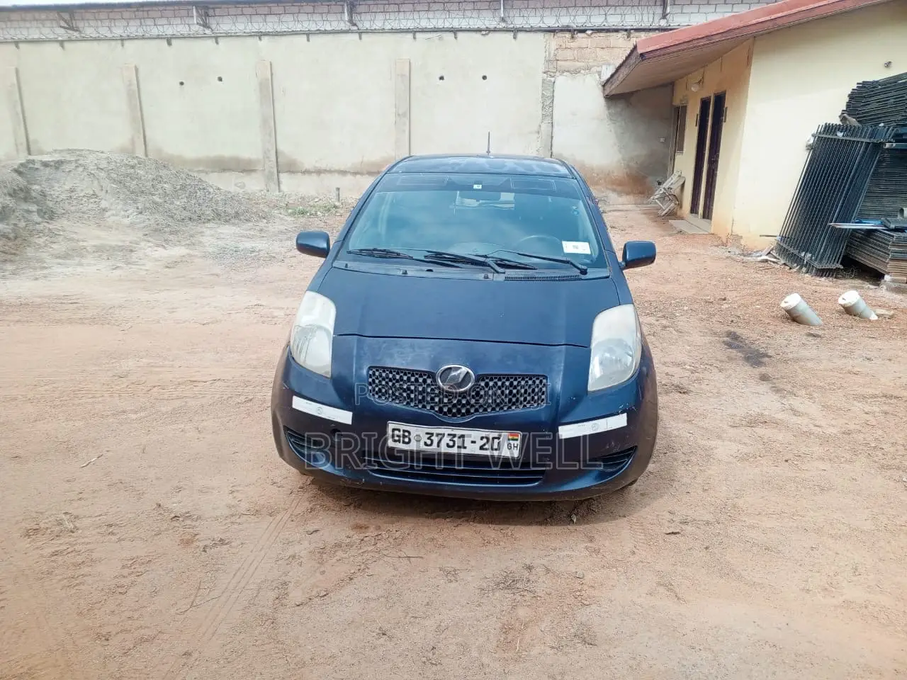 Toyota Vitz 1.3 FWD 5dr 2010 Blue