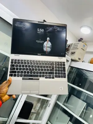 Laptop Dell Latitude 5510 16GB Intel Core i7 SSD 512GB