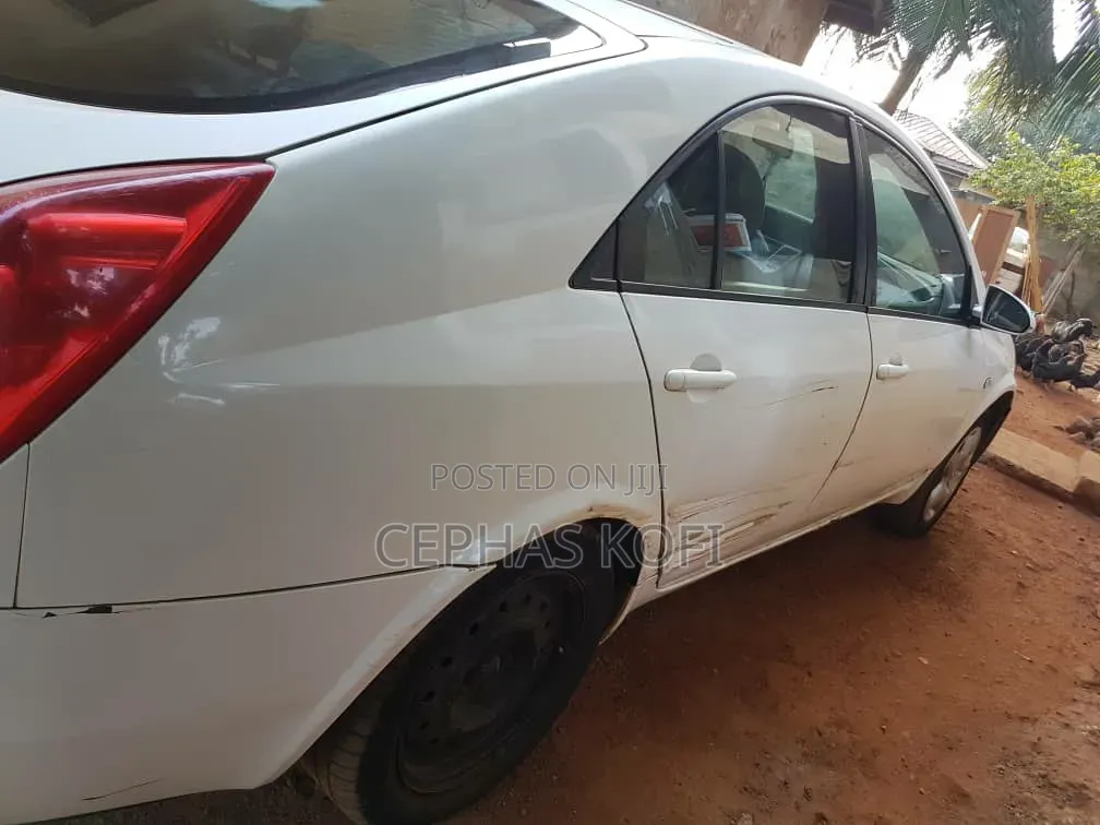 Nissan Primera 2006 White