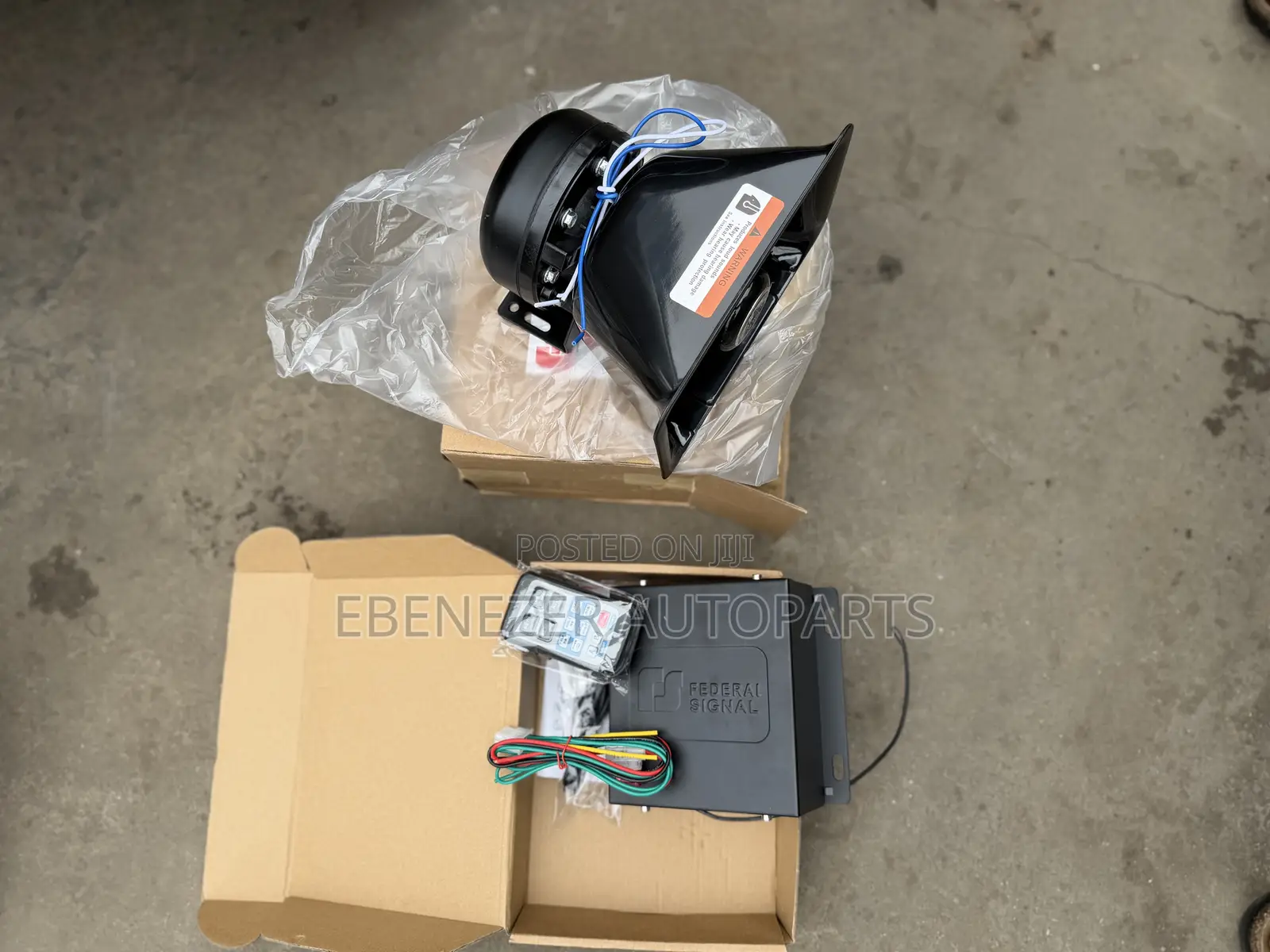 Emergency Vehicle Signal Siren Horn and Amplifier System