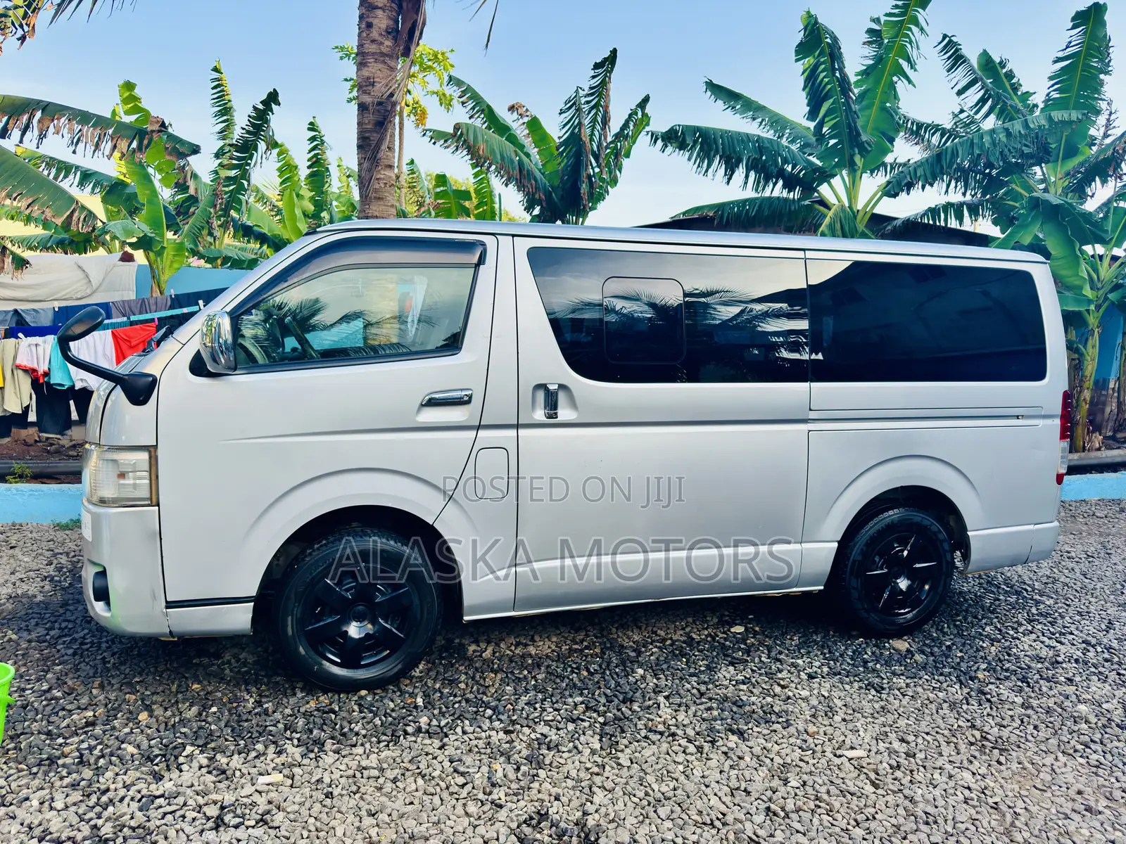 Toyota HiAce 2015 Silver