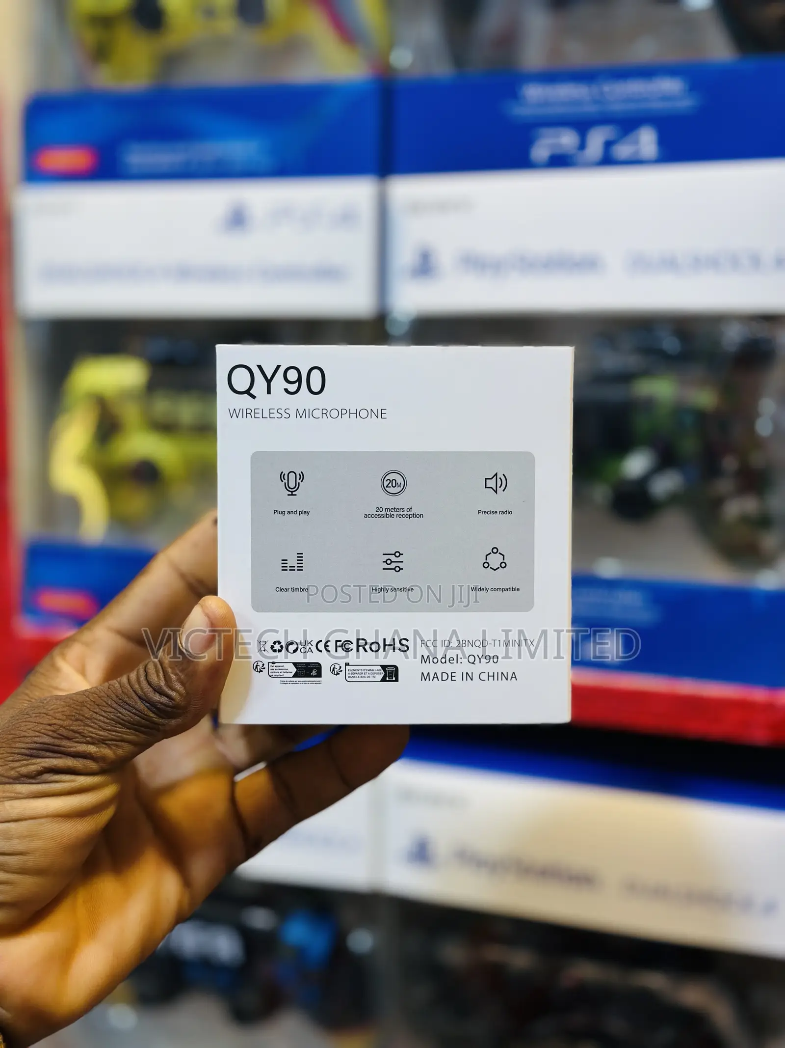 QY90 Wireless Lavalier Microphone
