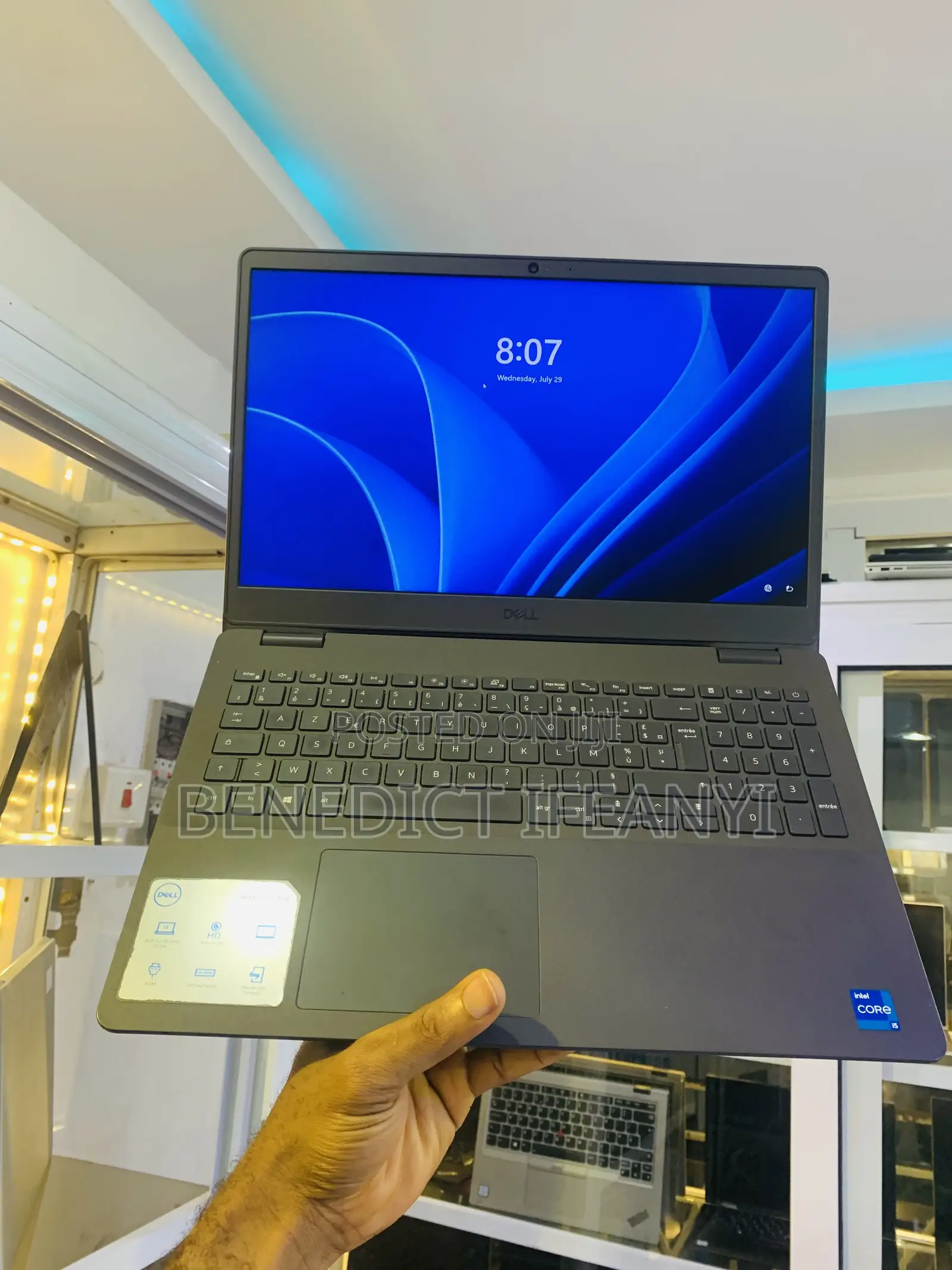 Laptop Dell Vostro 15 3000 8GB Intel Core i5 SSD 512GB